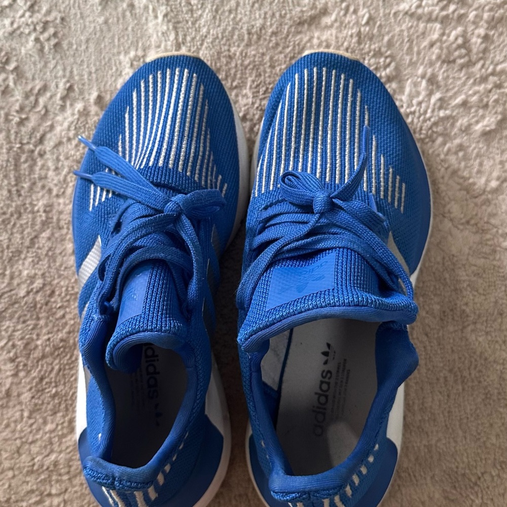 AND Kids Blue and White Sneakers